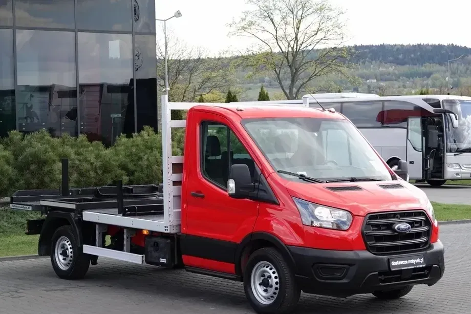 Ford TRANSIT 350 / PLATFORMĂ / MANUALĂ / 3 LOCURI / MASĂ NETĂ 3500 KG / — imagine 5