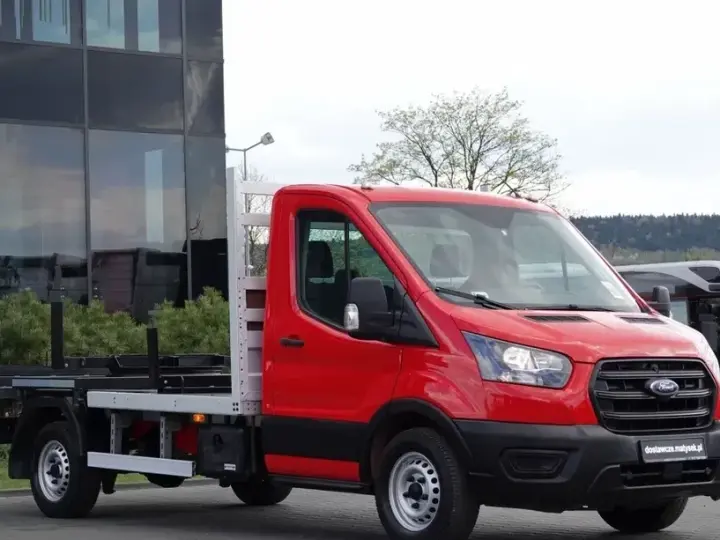 Ford TRANSIT 350 / PLATFORMĂ / MANUALĂ / 3 LOCURI / MASĂ NETĂ 3500 KG /