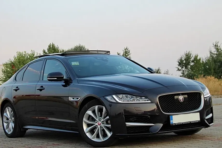 Jaguar XF — imagine 2