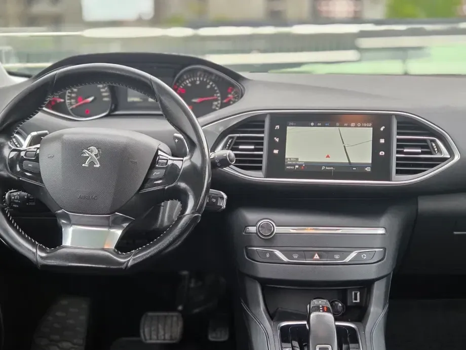 Peugeot 308 II — imagine 5