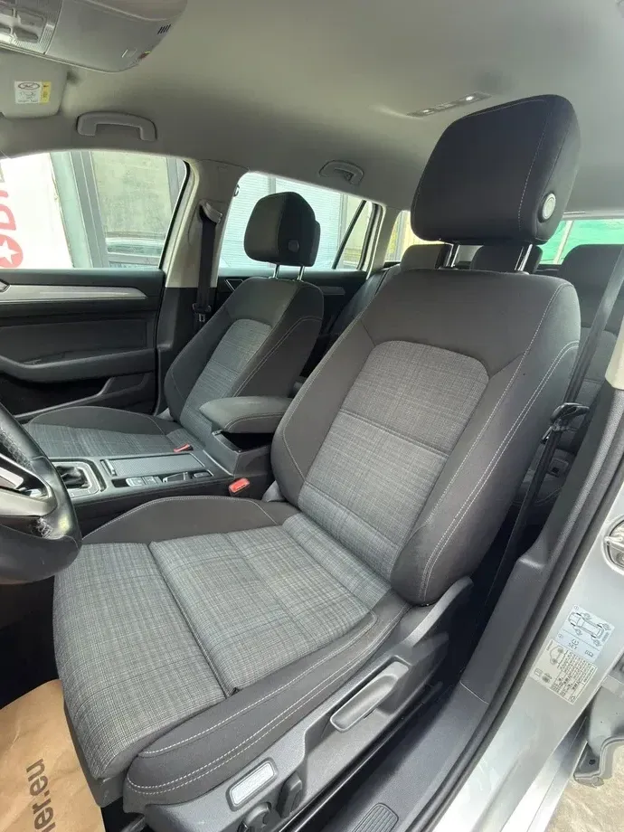 Volkswagen Passat — imagine 9