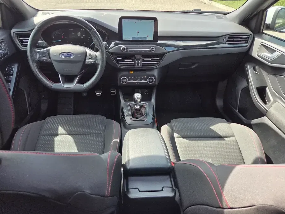 Ford Focus MK4 — imagine 7