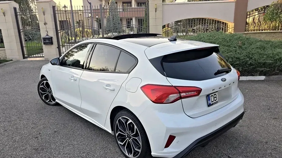 Ford Focus MK4 — imagine 9