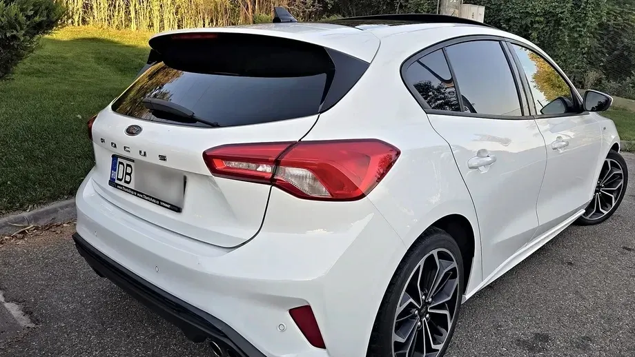 Ford Focus MK4 — imagine 8