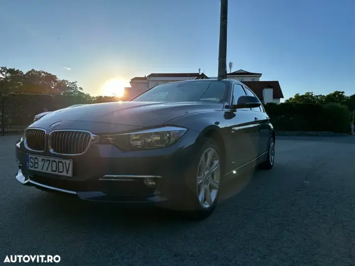 BMW Seria 3 F30/F31/F34 [2011 - 2019] 318d