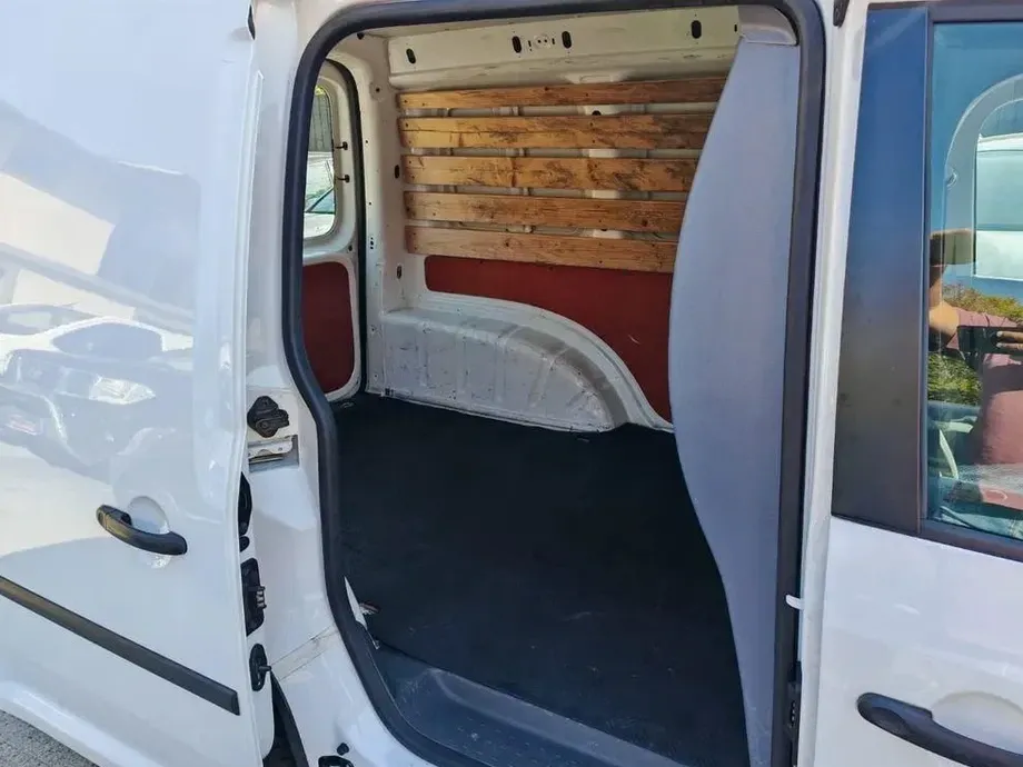 Volkswagen Caddy — imagine 8