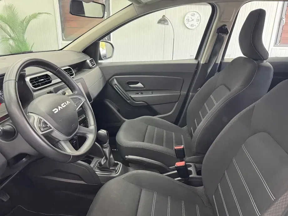Dacia Duster III TCe 150 EDC Expression — imagine 10