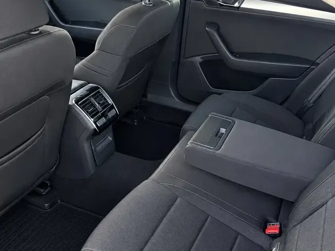 Škoda Superb 2.0 TDI DSG Ambition