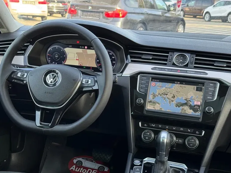 Volkswagen Passat B8 — imagine 10