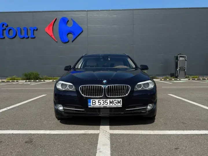BMW Seria 5 F10/F11/F07 [2010 - 2017] 520d Aut. Luxury Line