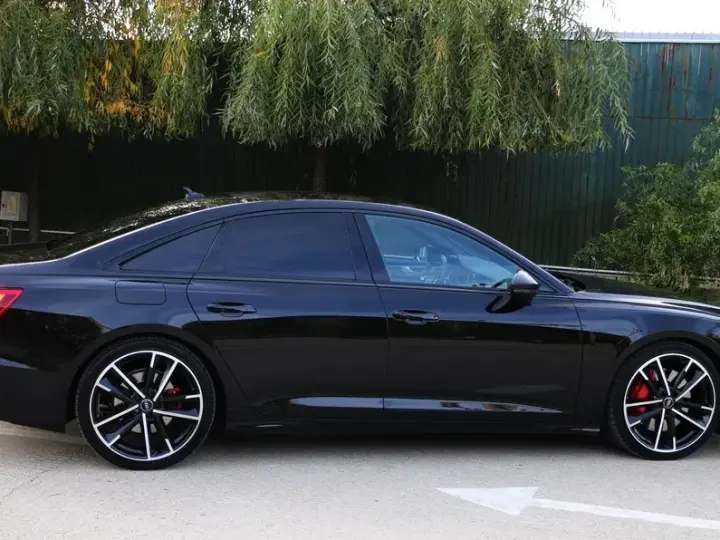 Audi A6 C8
