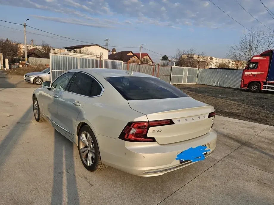 Volvo S90 — imagine 2