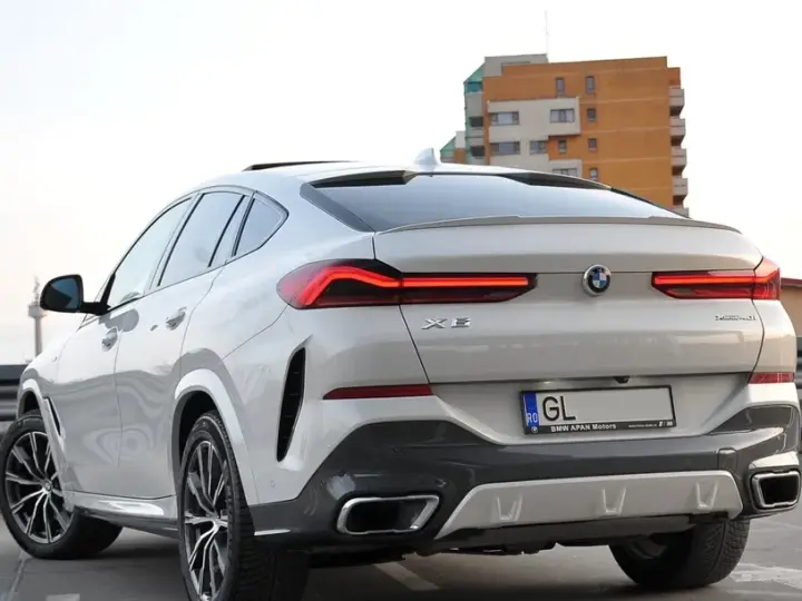 BMW X6 G06 xDrive40i AT MHEV