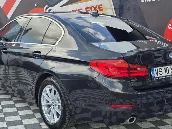BMW Seria 5 520d Aut. Luxury Line