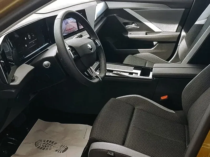 Opel Astra — imagine 9