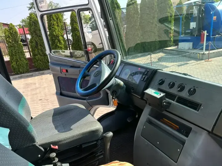Mercedes-Benz Vario 815D