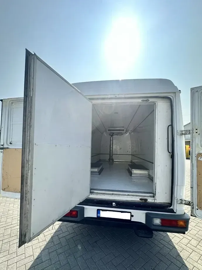 Mercedes-Benz Vario 815D — imagine 10