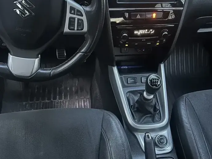 Suzuki Vitara IV