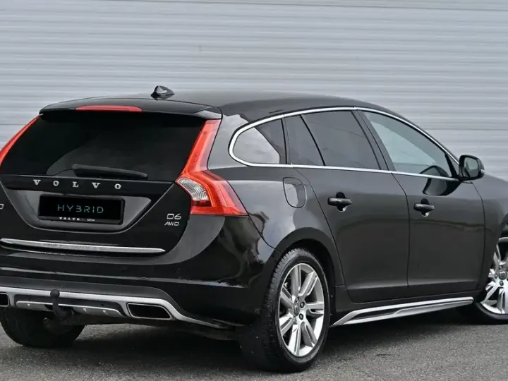 Volvo V60 I