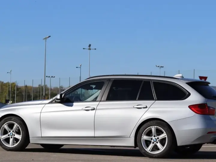 BMW Seria 3 F30/F31/F34 318d Aut. Sport Line