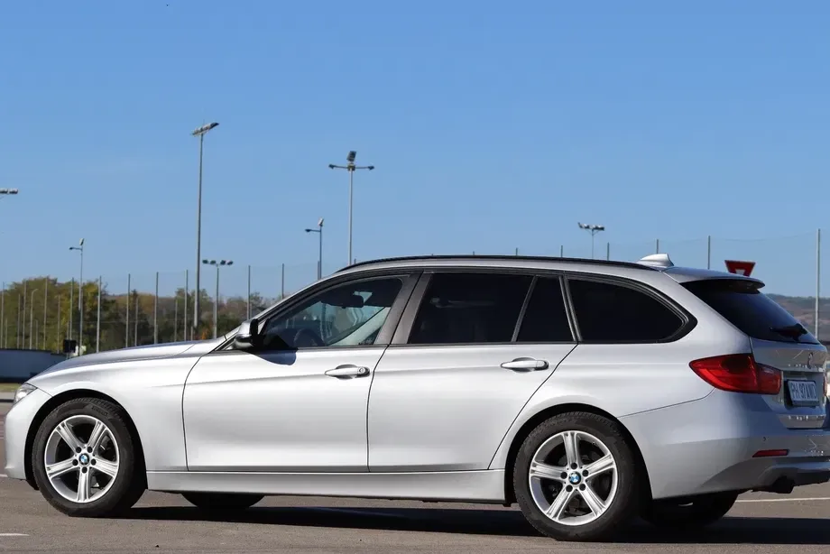 BMW Seria 3 F30/F31/F34 318d Aut. Sport Line — imagine 2