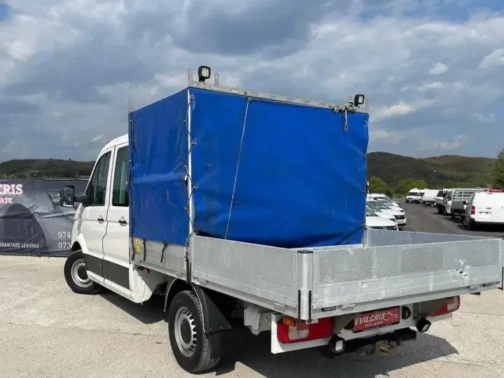 Volkswagen Crafter DOKA 6 LOCURI