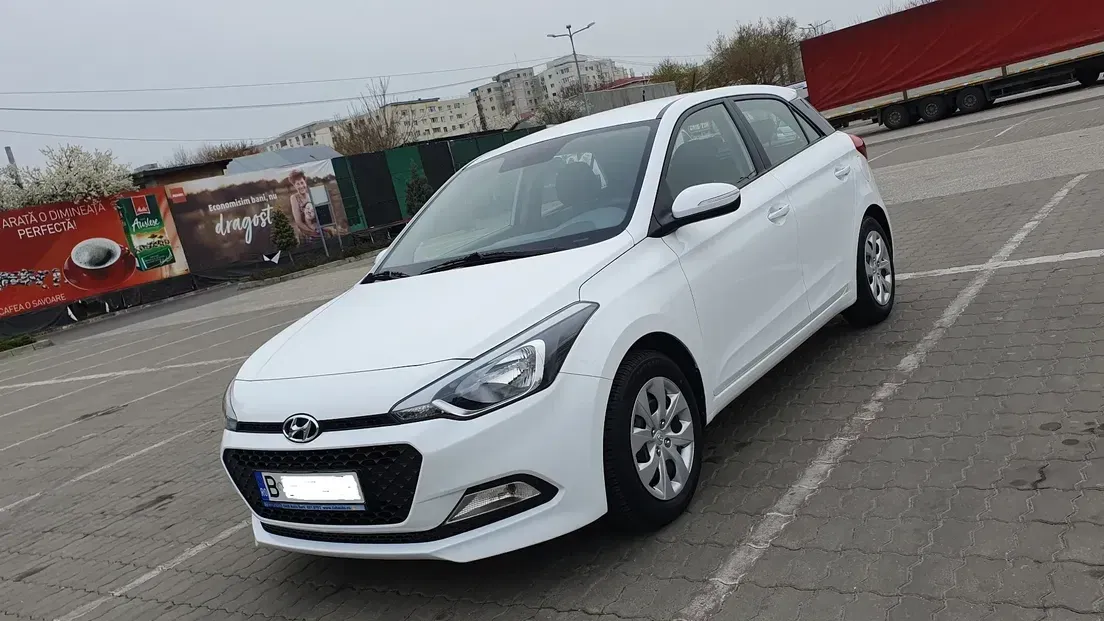 Hyundai i20 II 1.25 84CP M/T Comfort — imagine 10