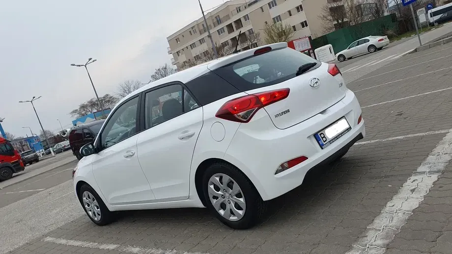 Hyundai i20 II 1.25 84CP M/T Comfort — imagine 4