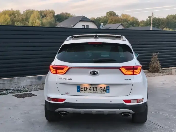 Kia Sportage IV 2.0 CRDI 4WD Dream-Team Edition