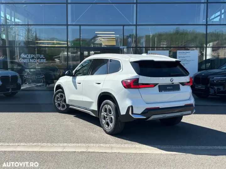 BMW X1 sDrive20i AT MHEV