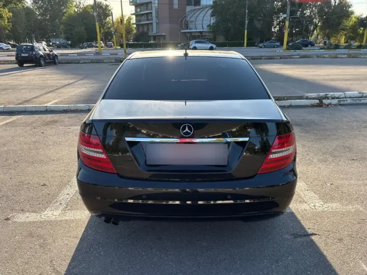 Mercedes-Benz C W204 180