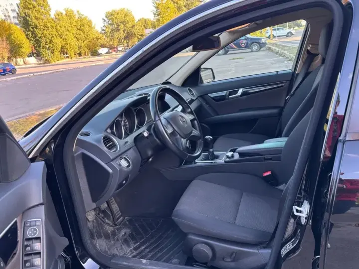 Mercedes-Benz C W204 180