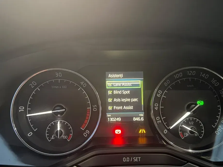 Škoda Superb III 2.0 TDI DSG Style — imagine 7