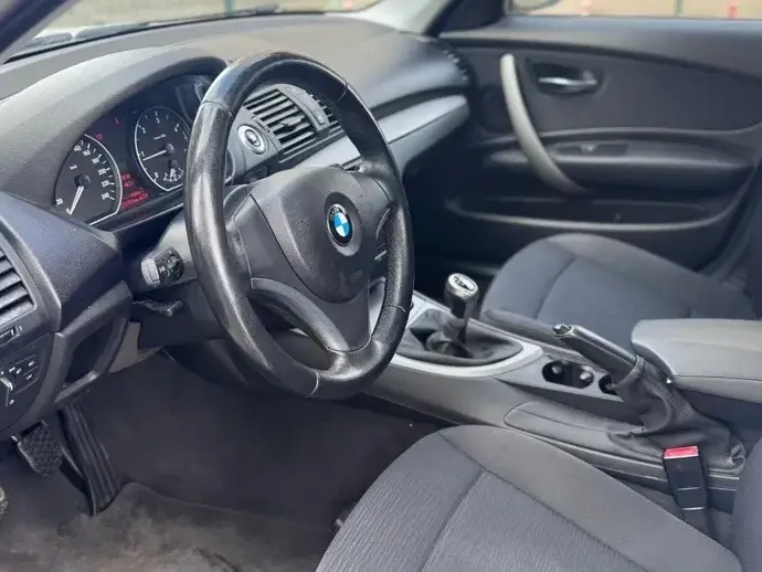 BMW Seria 1 E81/E82/E87/E88 118d Urban Line