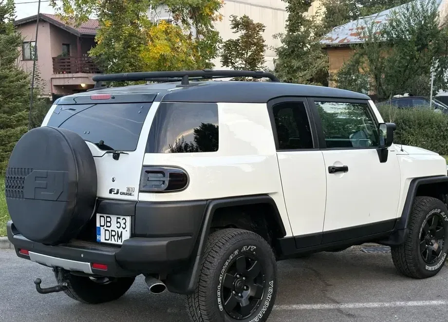 Toyota FJ — imagine 4