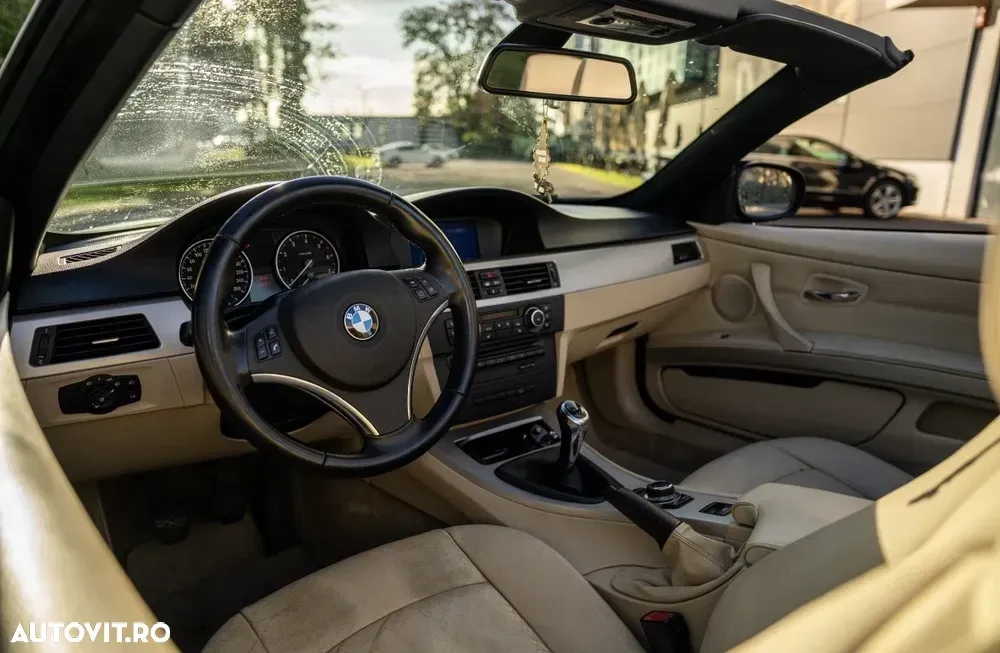 BMW Seria 3 E90/E91/E92/E93 [2005 - 2013] 320i — imagine 6