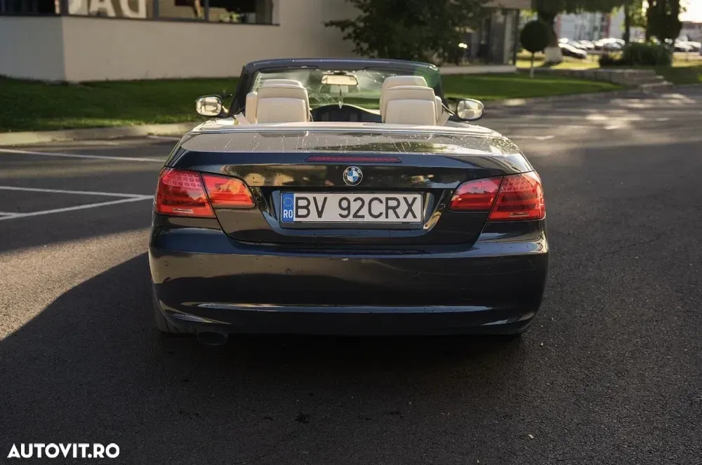 BMW Seria 3 E90/E91/E92/E93 [2005 - 2013] 320i — imagine 3