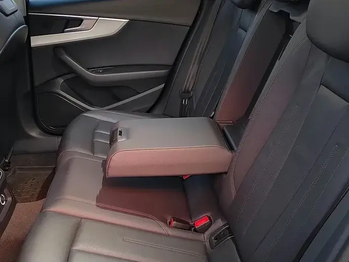 Audi A4 Avant B9