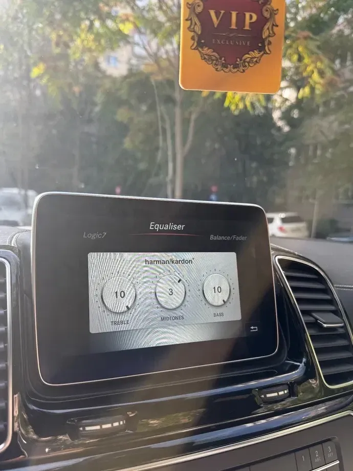 Mercedes-Benz GLE 350 d 4MATIC — imagine 9