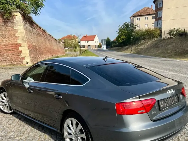 Audi A5 Sportback 8T 2.0 TDI quattro S tronic design