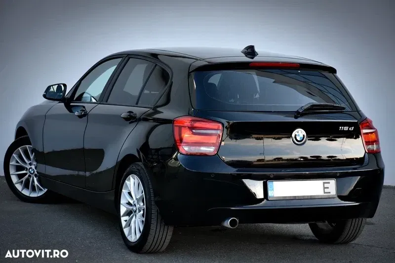 BMW Seria 1 116d Urban Line — imagine 6
