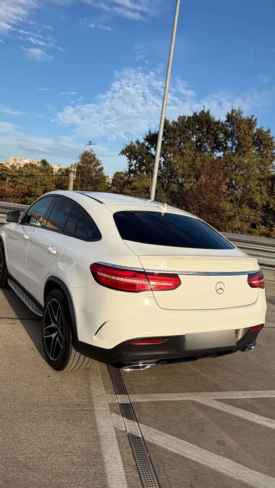 Mercedes-Benz GLE 350 d 4MATIC — imagine 3