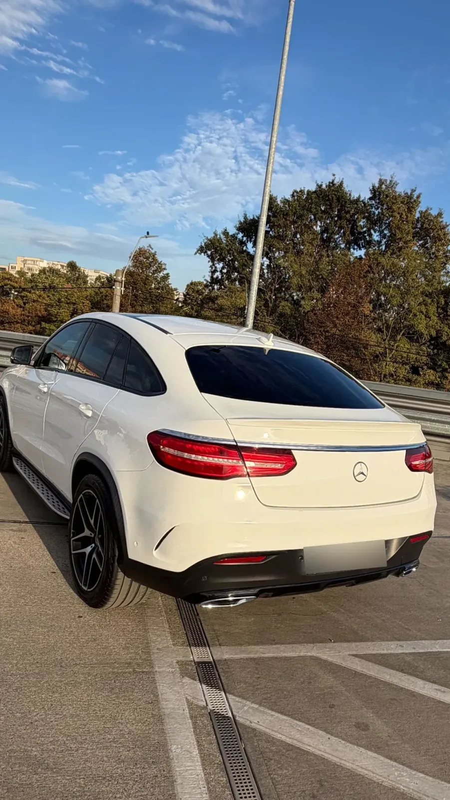 Mercedes-Benz GLE 350 d 4MATIC — imagine 2