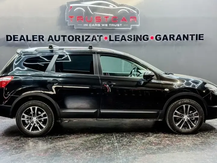 Nissan Qashqai+2