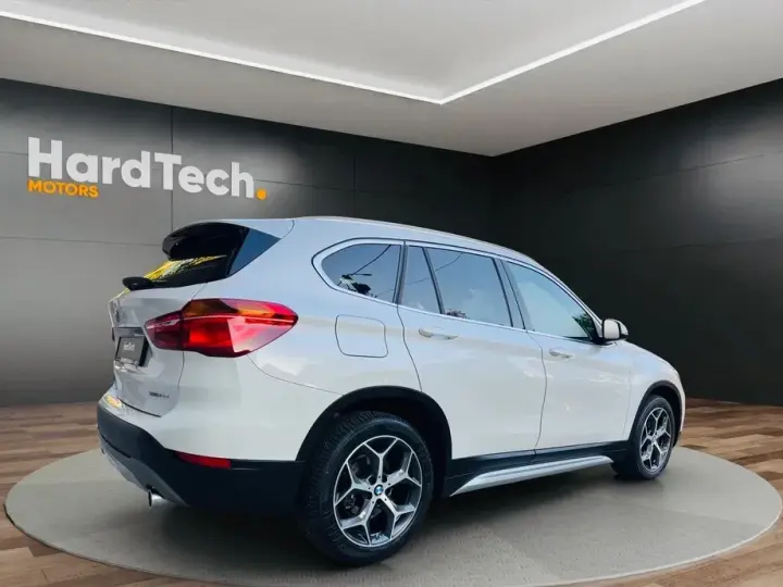 BMW X1 F48