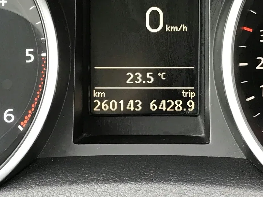 Volkswagen Golf VI 2.0 TDI DPF BlueMotion Technology DSG Comfortline — imagine 7