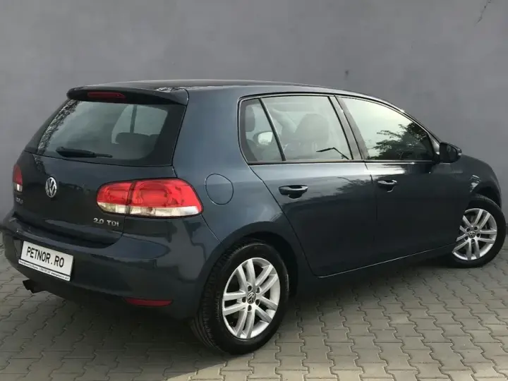 Volkswagen Golf VI 2.0 TDI DPF BlueMotion Technology DSG Comfortline