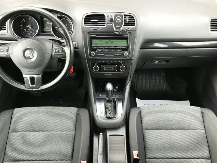 Volkswagen Golf VI 2.0 TDI DPF BlueMotion Technology DSG Comfortline