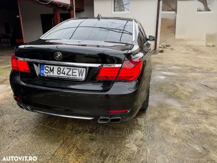 BMW Seria 7 F01/F02 [2008 - 2015] 740i Aut.