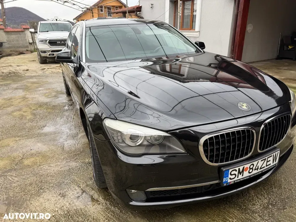 BMW Seria 7 F01/F02 [2008 - 2015] 740i Aut. — imagine 5